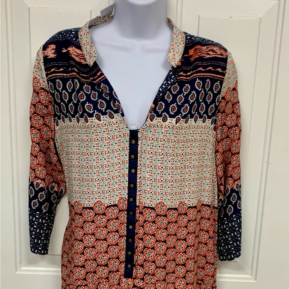 NWT Azbro 3/4 sleeve casual shift dress. Relaxed and comfortable fit. Size L